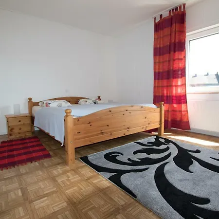 Haus Am Dreifelder Weiher